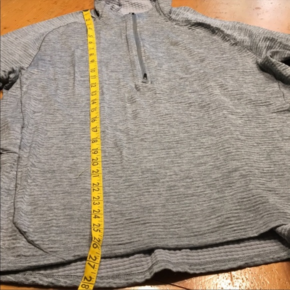Nike Dri-Fit Men’s Gray Half-Zip - Picture 8 of 9